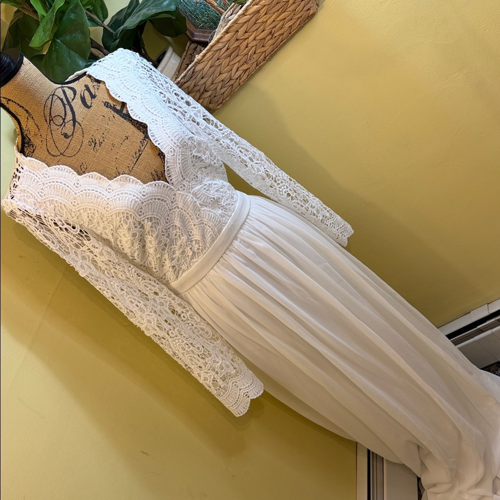 NWT Lulus Awaken My Love Long Sleeve Lace Maxi Dress Large NEW WITH TAGS